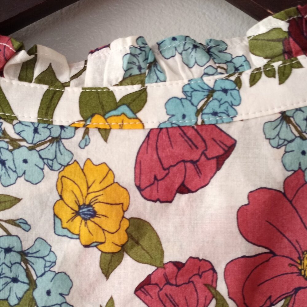 'Talbots' Floral Blouse S/P EUC - Picture 13 of 15